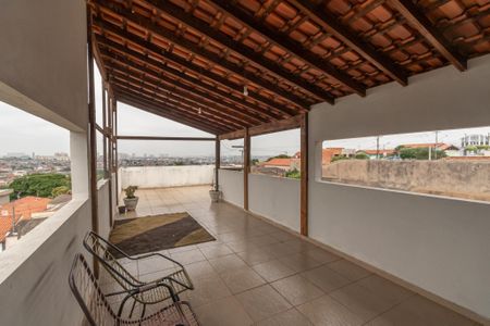 Casa para alugar com 481m², 3 quartos e 2 vagasVaranda