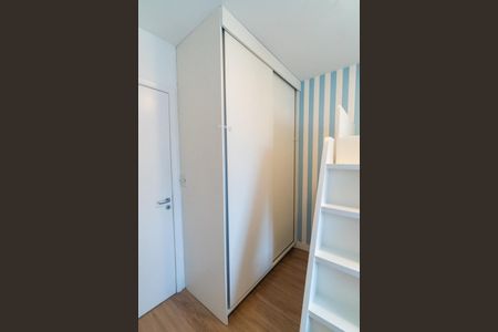 Apartamento para alugar com 140m², 2 quartos e 1 vagaQuarto - Armários