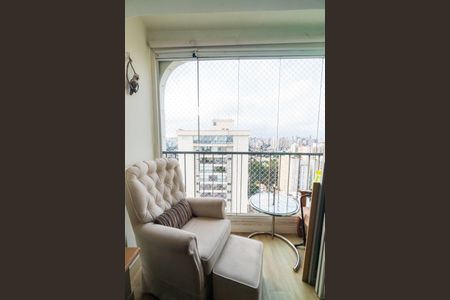 Apartamento para alugar com 140m², 2 quartos e 1 vagaSacada