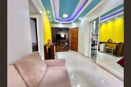 Apartamento à venda com 60m², 3 quartos e 1 vaga Apartamento à venda com 60m², 3 quartos e 1 vagaSala