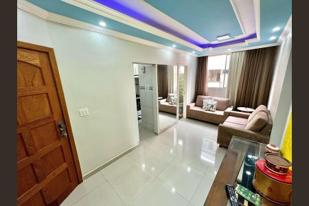 Apartamento à venda com 60m², 3 quartos e 1 vaga Apartamento à venda com 60m², 3 quartos e 1 vagaSala