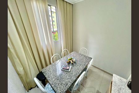 Apartamento à venda com 60m², 3 quartos e 1 vaga Apartamento à venda com 60m², 3 quartos e 1 vagaSala de Jantar