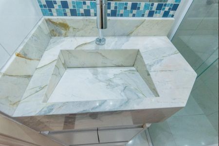 Apartamento à venda com 70m², 2 quartos e sem vagaBanheiro