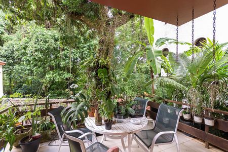 Casa à venda com 600m², 4 quartos e sem vagaVaranda