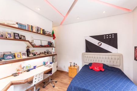 Casa à venda com 600m², 4 quartos e sem vagaSuíte 2