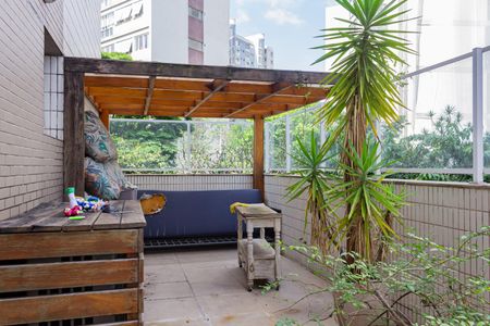 Apartamento à venda com 226m², 3 quartos e 4 vagasJardim