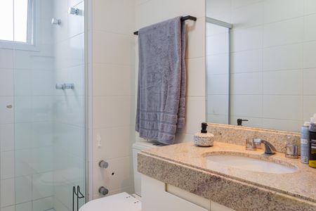 Apartamento à venda com 226m², 3 quartos e 4 vagasBanheiro Social