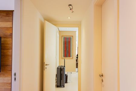 Apartamento à venda com 226m², 3 quartos e 4 vagasCorredor