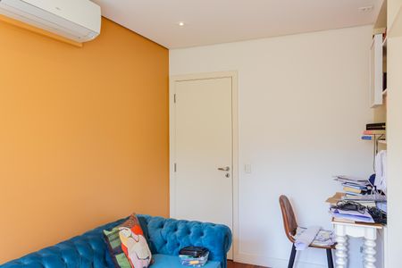Apartamento à venda com 226m², 3 quartos e 4 vagasSala 2