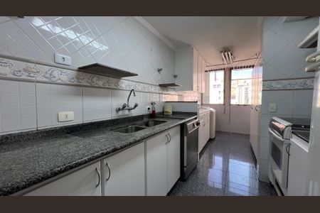 Apartamento à venda com 225m², 3 quartos e 2 vagas Apartamento à venda com 225m², 3 quartos e 2 vagasÁrea de Serviço/Cozinha