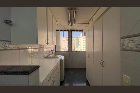 Apartamento à venda com 225m², 3 quartos e 2 vagas Apartamento à venda com 225m², 3 quartos e 2 vagasÁrea de Serviço/Cozinha
