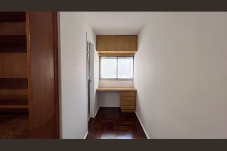 Apartamento à venda com 225m², 3 quartos e 2 vagas Apartamento à venda com 225m², 3 quartos e 2 vagasQuarto 3