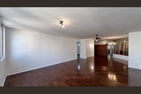 Apartamento à venda com 225m², 3 quartos e 2 vagas Apartamento à venda com 225m², 3 quartos e 2 vagasQuarto 1