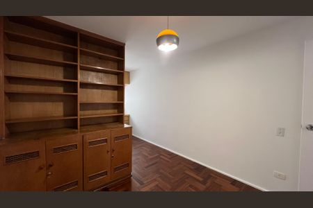 Apartamento à venda com 225m², 3 quartos e 2 vagas Apartamento à venda com 225m², 3 quartos e 2 vagasQuarto 3