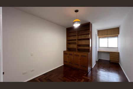 Apartamento à venda com 225m², 3 quartos e 2 vagas Apartamento à venda com 225m², 3 quartos e 2 vagasQuarto 3