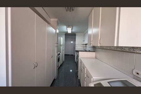 Apartamento à venda com 225m², 3 quartos e 2 vagas Apartamento à venda com 225m², 3 quartos e 2 vagasÁrea de Serviço/Cozinha