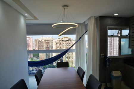 Sala de apartamento à venda com 3 quartos, 230m² em Barra da Tijuca, Rio de Janeiro