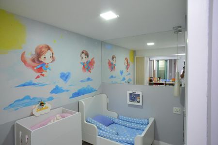 Apartamento à venda com 270m², 3 quartos e 2 vagas Apartamento à venda com 270m², 3 quartos e 2 vagasSuíte