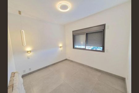 Apartamento à venda com 160m², 3 quartos e 2 vagasQuarto