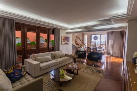 Casa à venda com 337m², 4 quartos e 4 vagas Casa à venda com 337m², 4 quartos e 4 vagasSala 1