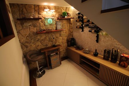 Casa de condomínio à venda com 390m², 4 quartos e 2 vagasSala