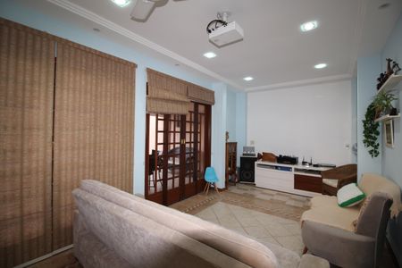 Casa de condomínio à venda com 390m², 4 quartos e 2 vagasQuarto 1