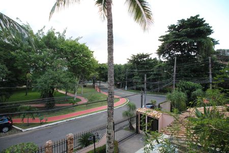 Casa de condomínio à venda com 390m², 4 quartos e 2 vagasQuarto 2 - Vista