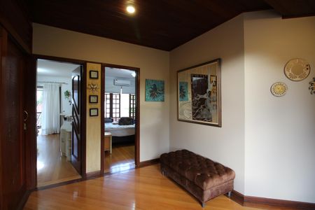 Casa de condomínio à venda com 390m², 4 quartos e 2 vagasHall dos Quartos