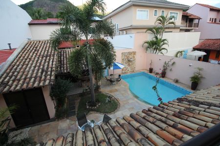 Casa de condomínio à venda com 390m², 4 quartos e 2 vagasQuarto 4 - Vista