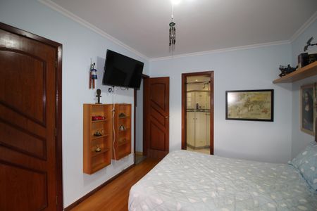 Casa de condomínio à venda com 390m², 4 quartos e 2 vagasQuarto 2 - Suíte