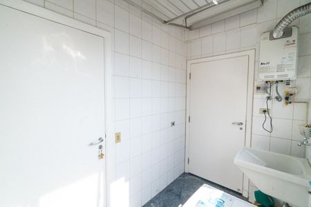 Apartamento à venda com 180m², 3 quartos e 4 vagasLavanderia