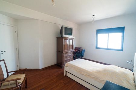 Apartamento à venda com 180m², 3 quartos e 4 vagasSuite 1