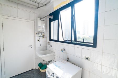 Apartamento à venda com 180m², 3 quartos e 4 vagasLavanderia