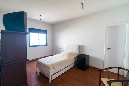 Apartamento à venda com 180m², 3 quartos e 4 vagasSuite 1