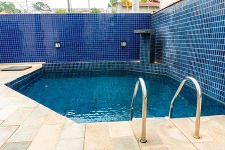 Apartamento à venda com 180m², 3 quartos e 4 vagasÁrea comum - Piscina