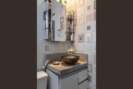 Apartamento para alugar com 75m², 3 quartos e 1 vaga Apartamento para alugar com 75m², 3 quartos e 1 vagaBanheiro