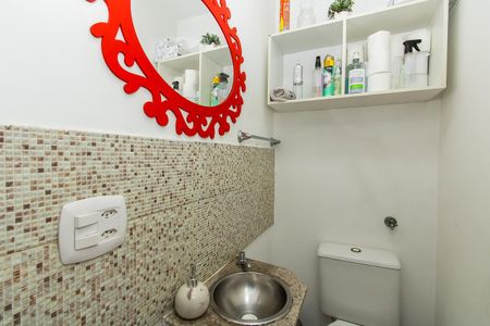 Casa de condomínio à venda com 87m², 2 quartos e 1 vagaLavabo
