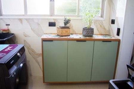 Apartamento à venda com 78m², 3 quartos e 1 vagaÁrea de Serviço