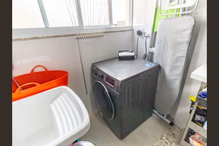 Apartamento à venda com 75m², 2 quartos e 3 vagasÁrea de Serviço