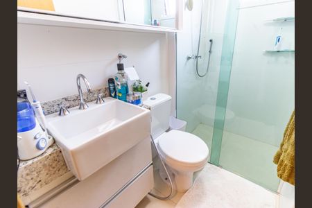 Apartamento à venda com 75m², 2 quartos e 3 vagasBanheiro da Suíte