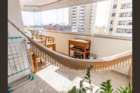 Apartamento à venda com 75m², 2 quartos e 3 vagasVaranda