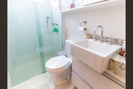 Apartamento à venda com 75m², 2 quartos e 3 vagasBanheiro