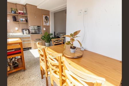 Apartamento à venda com 75m², 2 quartos e 3 vagasVaranda