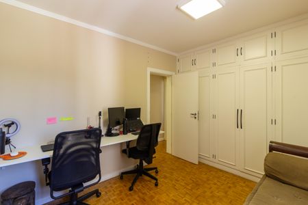 Apartamento à venda com 120m², 3 quartos e 2 vagasQuarto 2