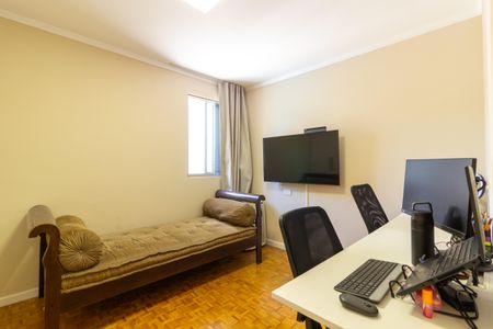 Apartamento à venda com 120m², 3 quartos e 2 vagasQuarto 2