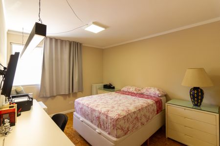 Apartamento à venda com 120m², 3 quartos e 2 vagasQuarto 1