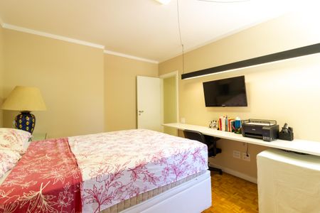 Apartamento à venda com 120m², 3 quartos e 2 vagasQuarto 1