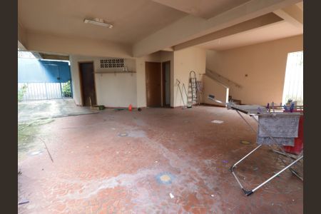 Casa à venda com 177m², 3 quartos e 4 vagasGaragem