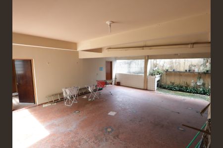 Casa à venda com 177m², 3 quartos e 4 vagasGaragem