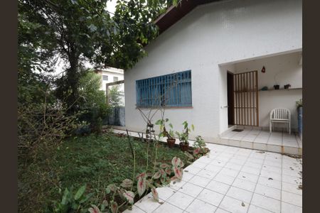 Casa à venda com 177m², 3 quartos e 4 vagasFachada